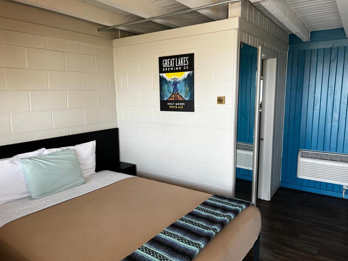 The Cedar Hotel 2*