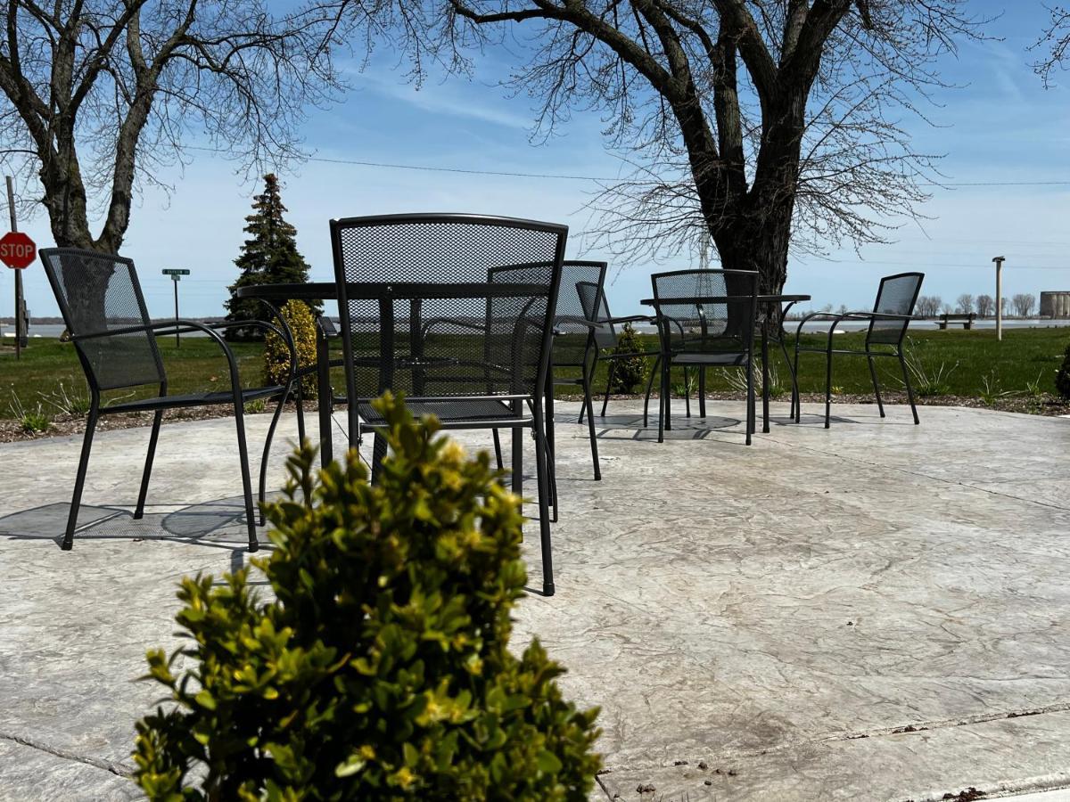 The Cedar Hotel 2*